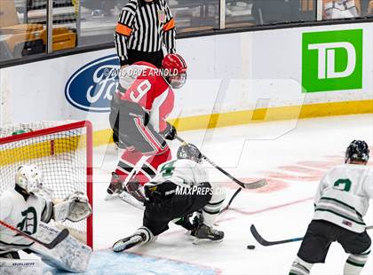 Thumbnail 2 in Winchester vs. Duxbury (MIAA Division 1 State Final) photogallery.