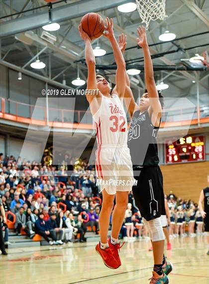 Thumbnail 2 in Arlington vs. Marysville-Pilchuck (WIAA 3A District Playoff) photogallery.