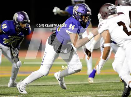 Thumbnail 2 in Chalmette @ Hahnville (LHSAA 5A 1st Round Playoff) photogallery.