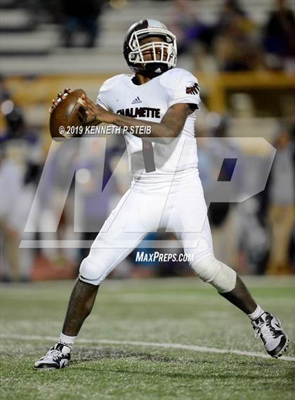 Thumbnail 2 in Chalmette @ Hahnville (LHSAA 5A 1st Round Playoff) photogallery.