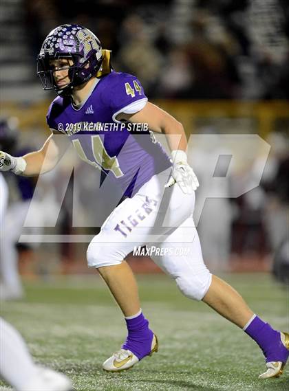Thumbnail 2 in Chalmette @ Hahnville (LHSAA 5A 1st Round Playoff) photogallery.