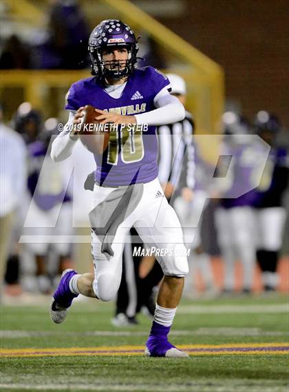 Thumbnail 2 in Chalmette @ Hahnville (LHSAA 5A 1st Round Playoff) photogallery.