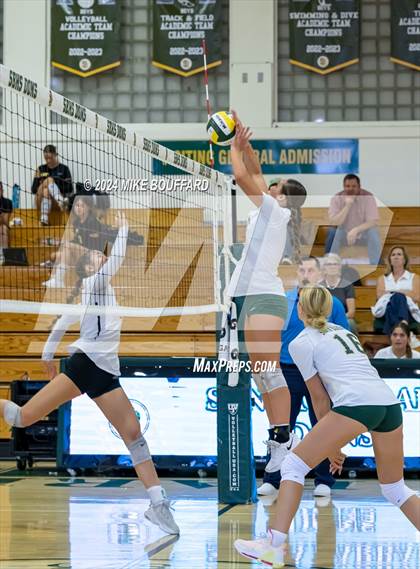 Thumbnail 2 in Ventura @ Santa Barbara photogallery.