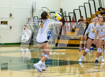 Thumbnail 1 in Ventura @ Santa Barbara photogallery.