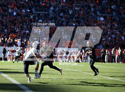 Thumbnail 1 in Erie vs. Chatfield (CHSAA 4A Championship) photogallery.