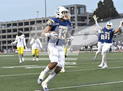 Thumbnail 2 in Cajon vs. Serra (CIF State D2-AA Final) photogallery.