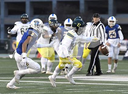 Thumbnail 1 in Cajon vs. Serra (CIF State D2-AA Final) photogallery.