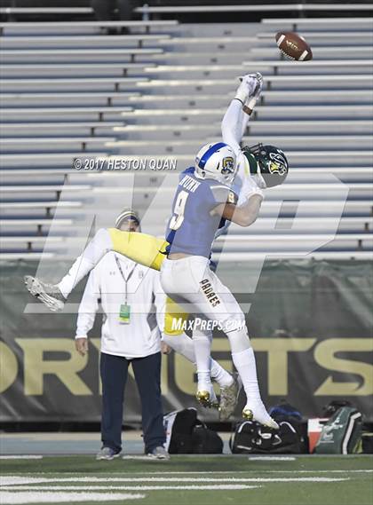 Thumbnail 2 in Cajon vs. Serra (CIF State D2-AA Final) photogallery.