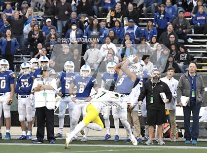 Thumbnail 3 in Cajon vs. Serra (CIF State D2-AA Final) photogallery.