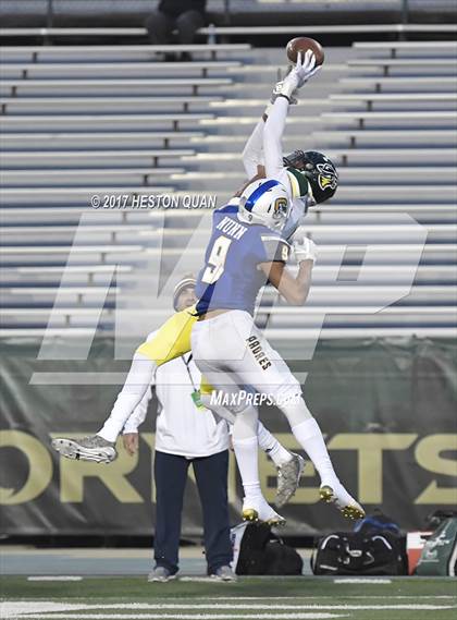 Thumbnail 1 in Cajon vs. Serra (CIF State D2-AA Final) photogallery.
