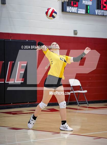 Thumbnail 1 in Isabella vs Maplesville (Chilton County Tournament) photogallery.