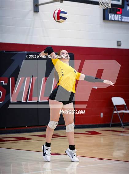 Thumbnail 1 in Isabella vs Maplesville (Chilton County Tournament) photogallery.