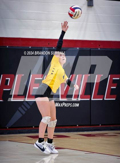 Thumbnail 1 in Isabella vs Maplesville (Chilton County Tournament) photogallery.
