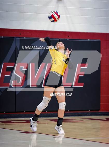 Thumbnail 2 in Isabella vs Maplesville (Chilton County Tournament) photogallery.