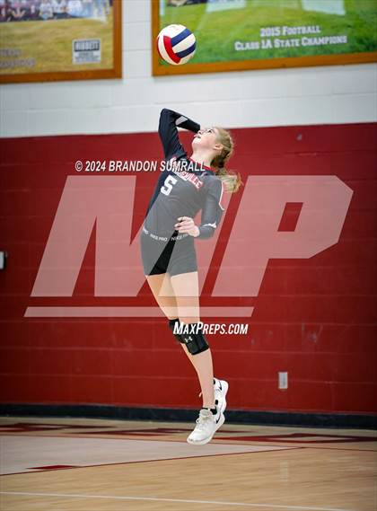 Thumbnail 2 in Isabella vs Maplesville (Chilton County Tournament) photogallery.