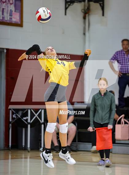 Thumbnail 2 in Isabella vs Maplesville (Chilton County Tournament) photogallery.