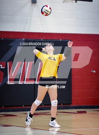 Thumbnail 2 in Isabella vs Maplesville (Chilton County Tournament) photogallery.