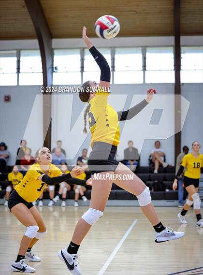 Thumbnail 2 in Isabella vs Maplesville (Chilton County Tournament) photogallery.