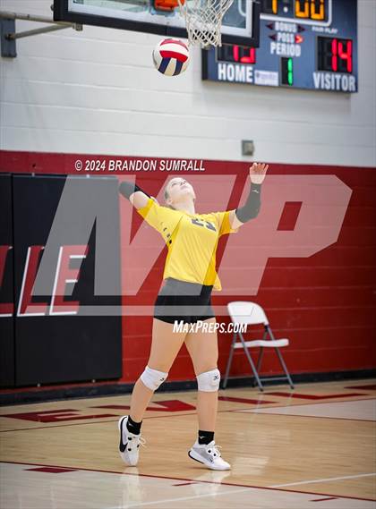 Thumbnail 2 in Isabella vs Maplesville (Chilton County Tournament) photogallery.