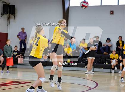 Thumbnail 3 in Isabella vs Maplesville (Chilton County Tournament) photogallery.