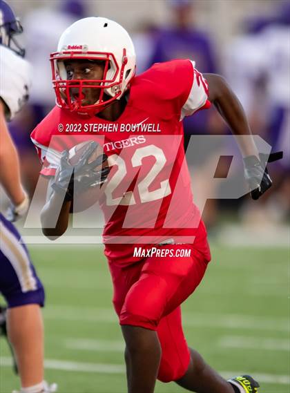 Thumbnail 2 in Hallsville @ Terrell photogallery.
