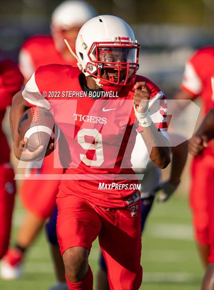 Thumbnail 1 in Hallsville @ Terrell photogallery.