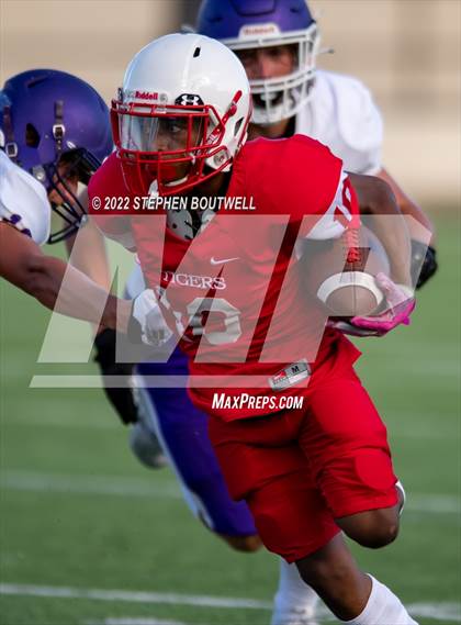Thumbnail 1 in Hallsville @ Terrell photogallery.