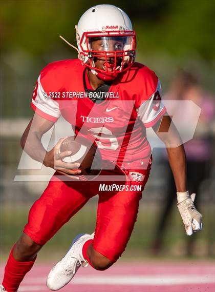 Thumbnail 1 in Hallsville @ Terrell photogallery.