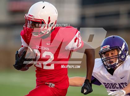 Thumbnail 2 in Hallsville @ Terrell photogallery.