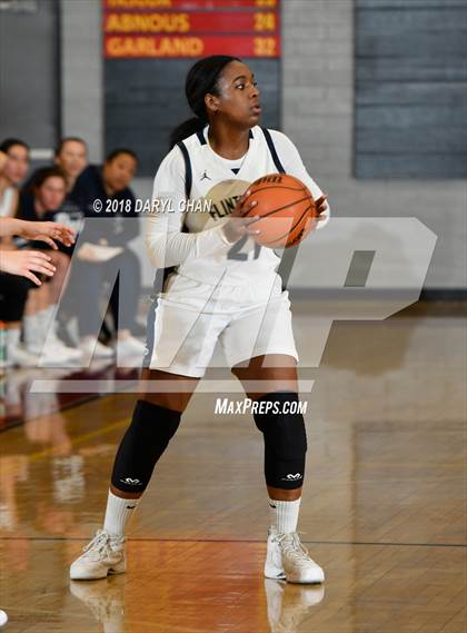 Thumbnail 2 in Arleta vs. Flintridge Prep (La Canada Tournament) photogallery.
