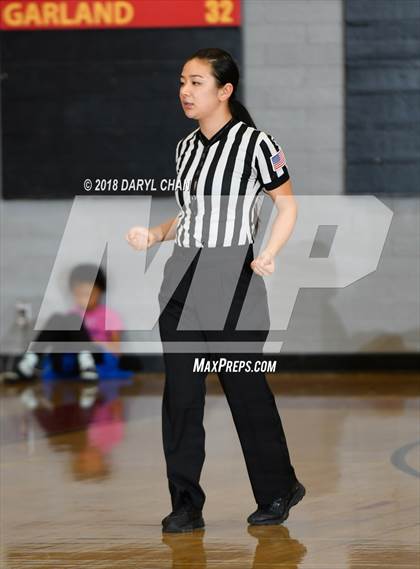Thumbnail 2 in Arleta vs. Flintridge Prep (La Canada Tournament) photogallery.