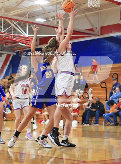 Thumbnail 3 in Richlands @ West Carteret (NCHSAA Round 1) photogallery.