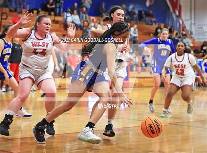 Thumbnail 1 in Richlands @ West Carteret (NCHSAA Round 1) photogallery.