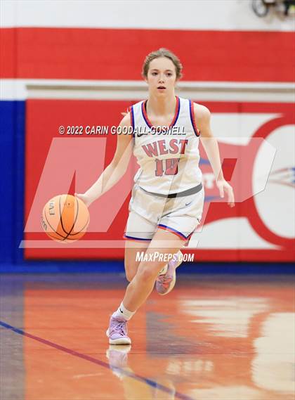 Thumbnail 1 in Richlands @ West Carteret (NCHSAA Round 1) photogallery.