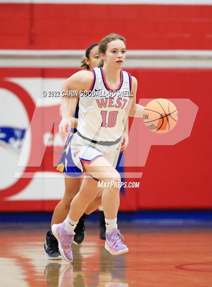 Thumbnail 3 in Richlands @ West Carteret (NCHSAA Round 1) photogallery.