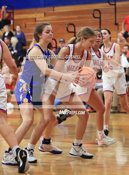 Thumbnail 1 in Richlands @ West Carteret (NCHSAA Round 1) photogallery.