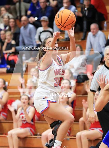 Thumbnail 1 in Richlands @ West Carteret (NCHSAA Round 1) photogallery.