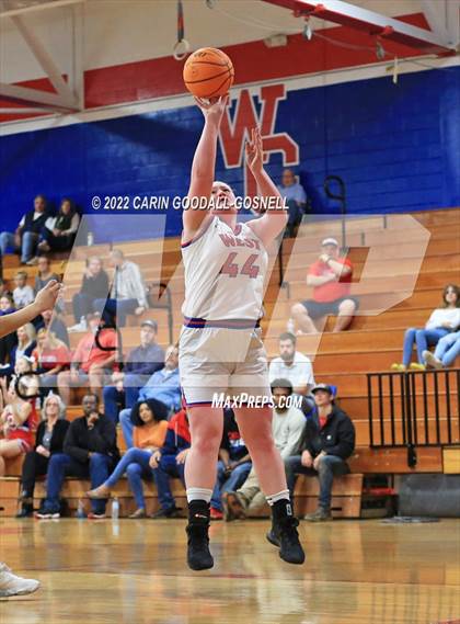 Thumbnail 1 in Richlands @ West Carteret (NCHSAA Round 1) photogallery.