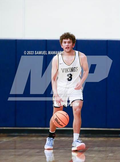 Thumbnail 3 in Santa Monica vs Oak Park (8th Annual West Valley Tip-Off Classic) photogallery.