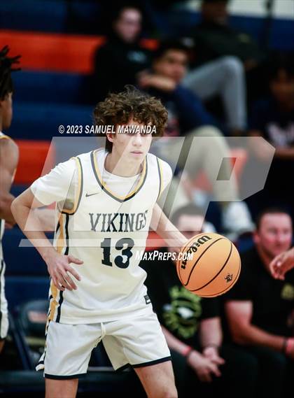 Thumbnail 3 in Santa Monica vs Oak Park (8th Annual West Valley Tip-Off Classic) photogallery.