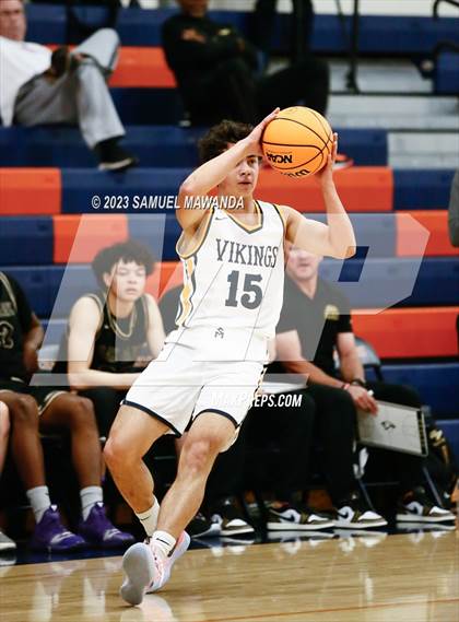Thumbnail 3 in Santa Monica vs Oak Park (8th Annual West Valley Tip-Off Classic) photogallery.