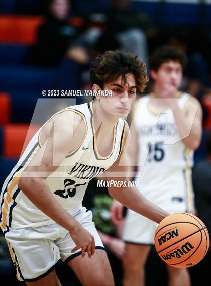 Thumbnail 1 in Santa Monica vs Oak Park (8th Annual West Valley Tip-Off Classic) photogallery.