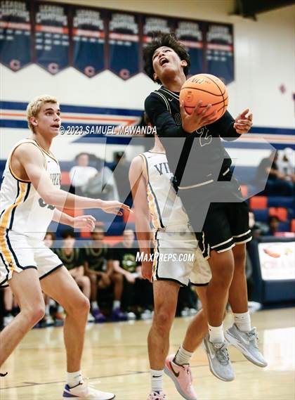 Thumbnail 2 in Santa Monica vs Oak Park (8th Annual West Valley Tip-Off Classic) photogallery.