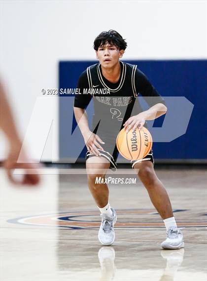 Thumbnail 1 in Santa Monica vs Oak Park (8th Annual West Valley Tip-Off Classic) photogallery.