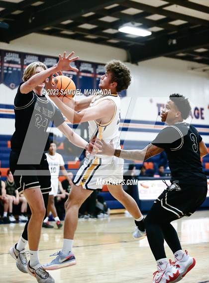 Thumbnail 2 in Santa Monica vs Oak Park (8th Annual West Valley Tip-Off Classic) photogallery.