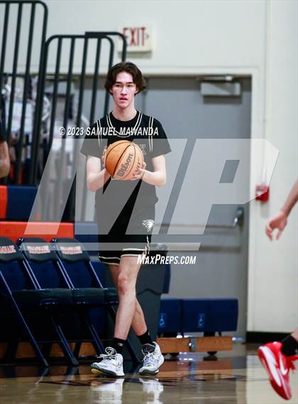 Thumbnail 3 in Santa Monica vs Oak Park (8th Annual West Valley Tip-Off Classic) photogallery.