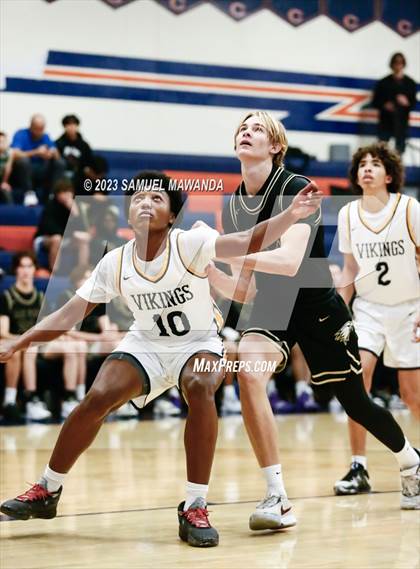 Thumbnail 2 in Santa Monica vs Oak Park (8th Annual West Valley Tip-Off Classic) photogallery.