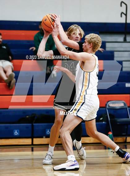 Thumbnail 2 in Santa Monica vs Oak Park (8th Annual West Valley Tip-Off Classic) photogallery.