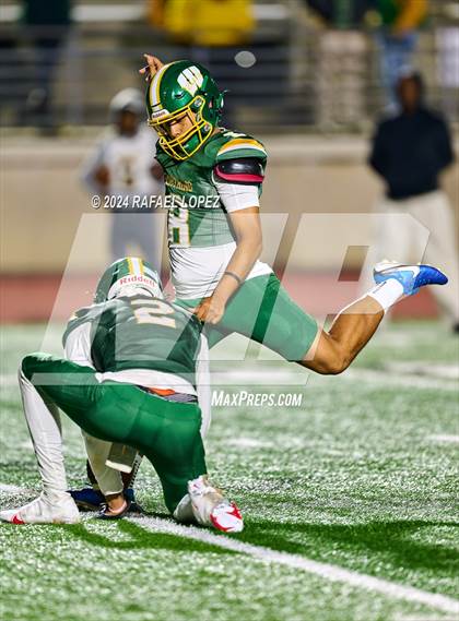 Thumbnail 3 in Worthing vs. Chapel Hill (UIL 4A D1 Football Area) photogallery.