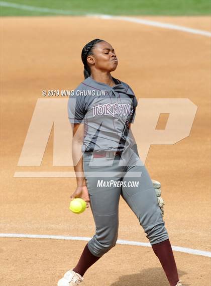 Thumbnail 1 in Torrance vs. Louisville (CIF SS D5 Final) photogallery.